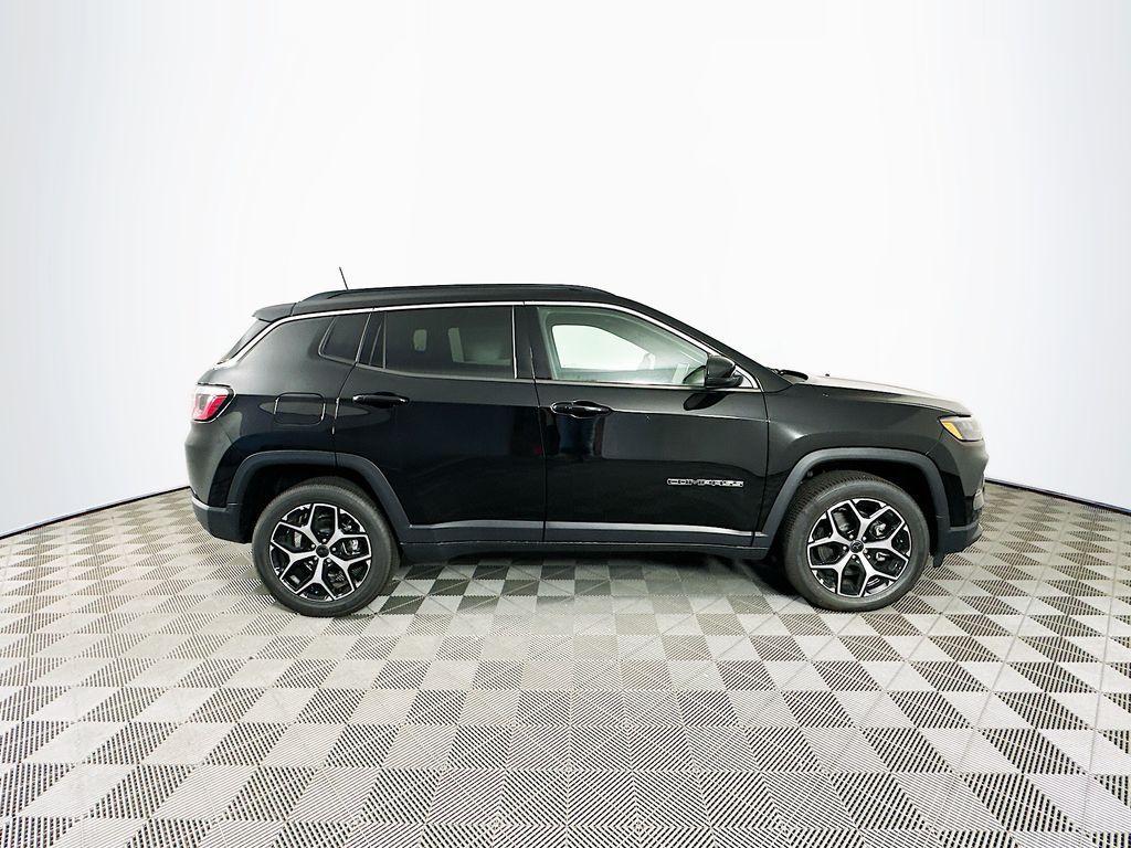 new 2025 Jeep Compass car, priced at $30,985