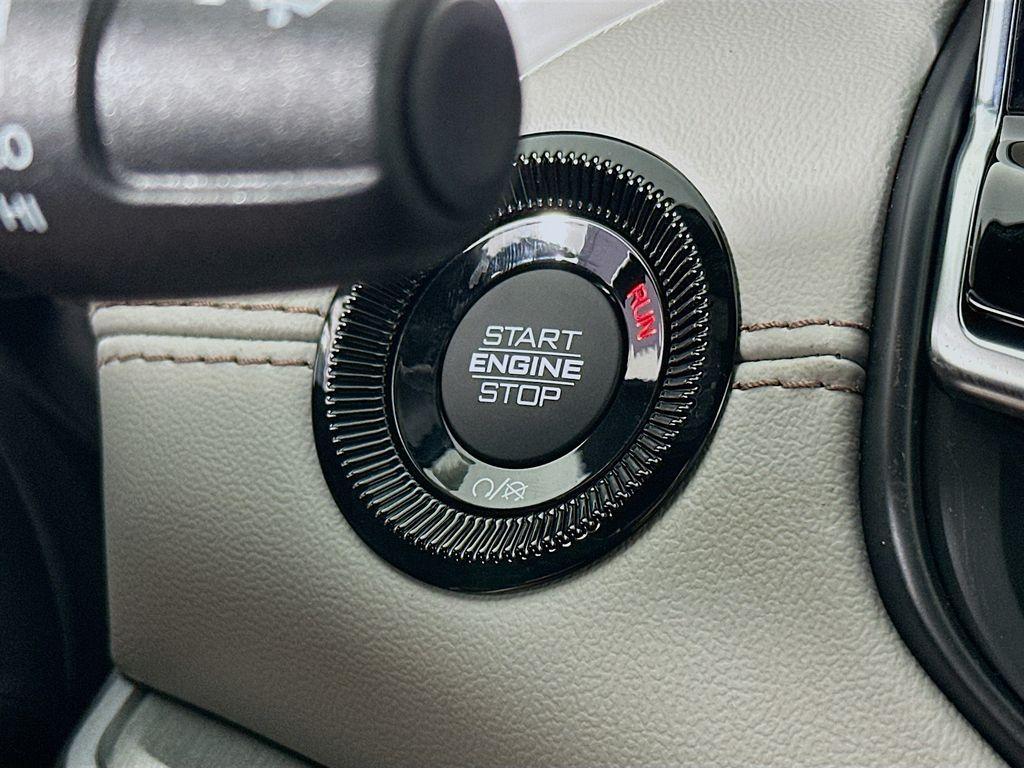 new 2025 Jeep Compass car, priced at $30,985