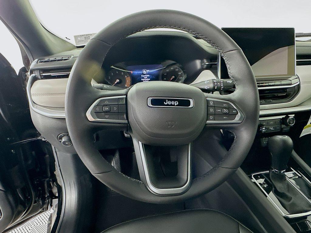 new 2025 Jeep Compass car, priced at $30,985