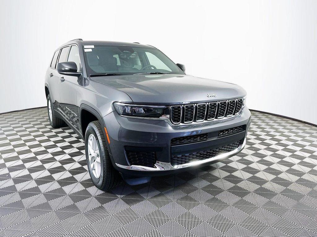 new 2025 Jeep Grand Cherokee L car, priced at $39,979