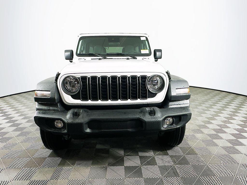 new 2025 Jeep Wrangler car, priced at $43,538