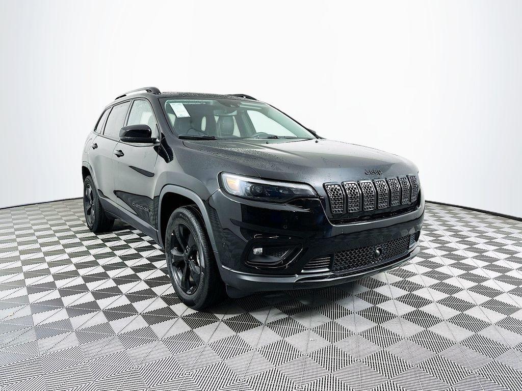 used 2023 Jeep Cherokee car, priced at $26,399