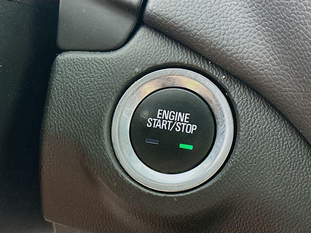 used 2022 Chevrolet Equinox car, priced at $19,895