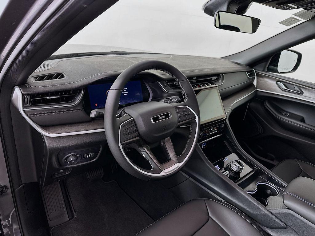 new 2025 Jeep Grand Cherokee L car, priced at $46,331