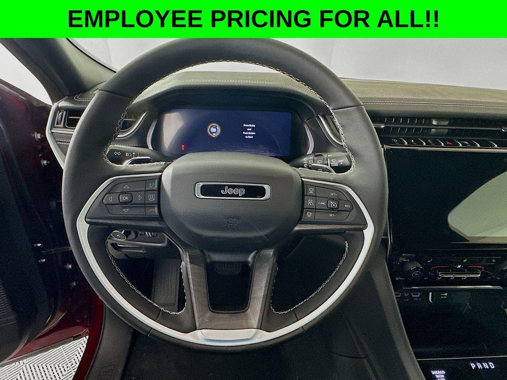 new 2025 Jeep Grand Cherokee car, priced at $48,645