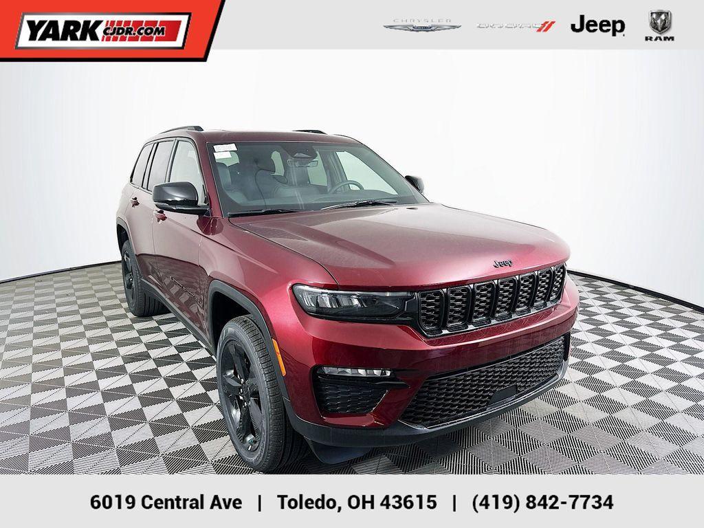 new 2025 Jeep Grand Cherokee car, priced at $45,895