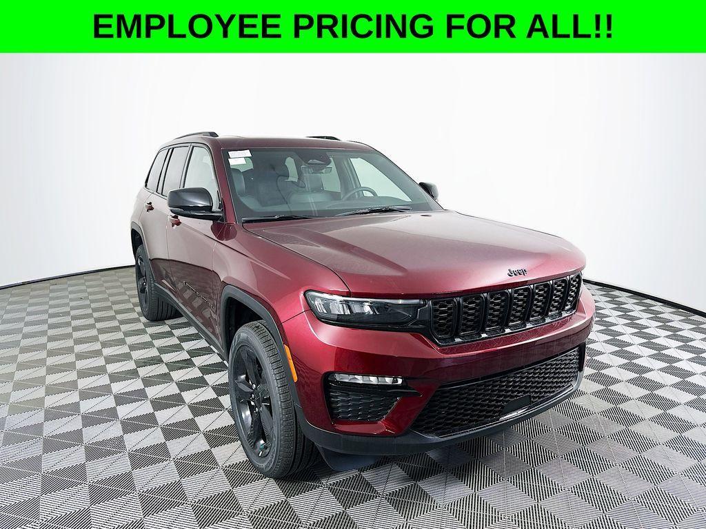 new 2025 Jeep Grand Cherokee car, priced at $48,645