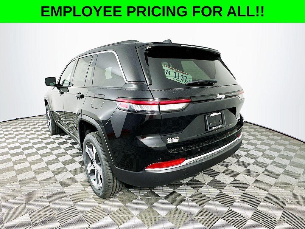 new 2025 Jeep Grand Cherokee car, priced at $47,750