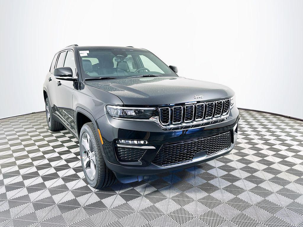 new 2025 Jeep Grand Cherokee car, priced at $41,750