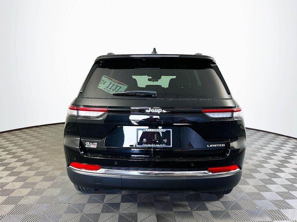 new 2025 Jeep Grand Cherokee car, priced at $41,750