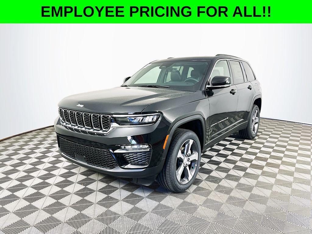 new 2025 Jeep Grand Cherokee car, priced at $47,750