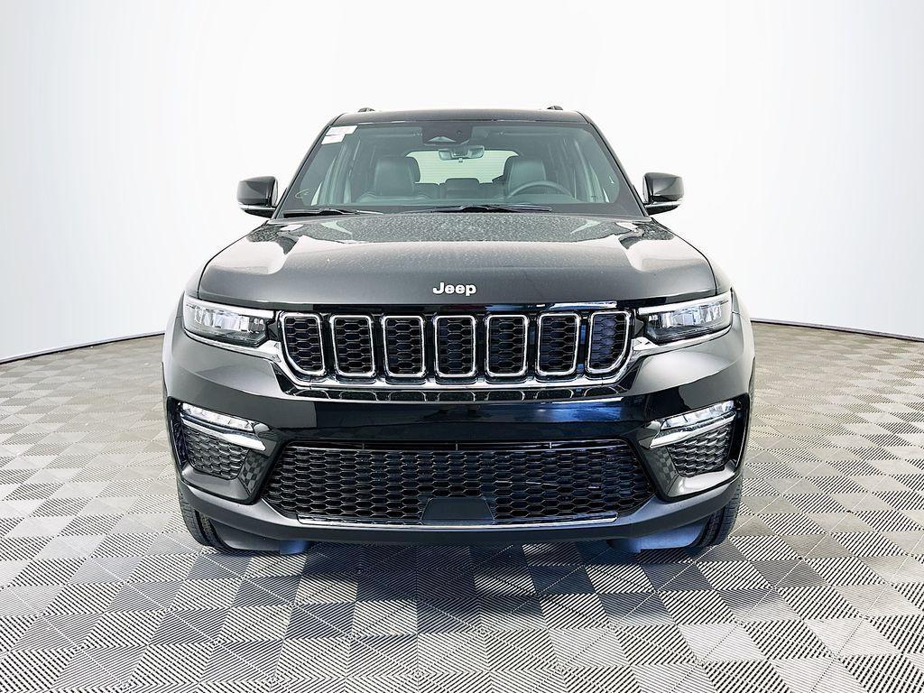 new 2025 Jeep Grand Cherokee car, priced at $41,750