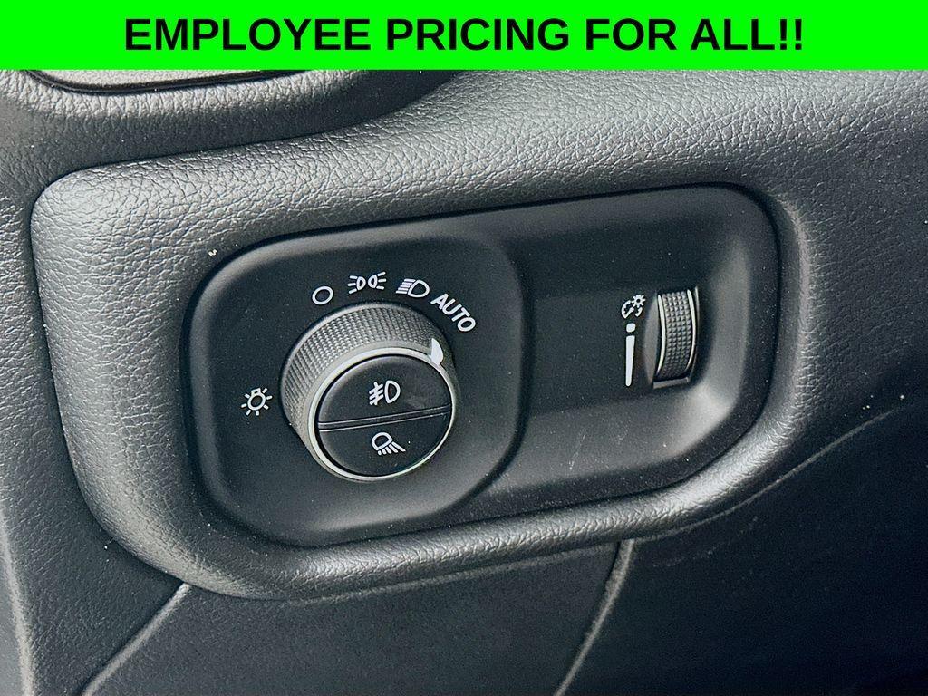 new 2025 Ram 2500 car, priced at $52,114