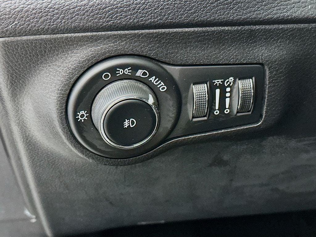 used 2019 Jeep Compass car, priced at $14,433