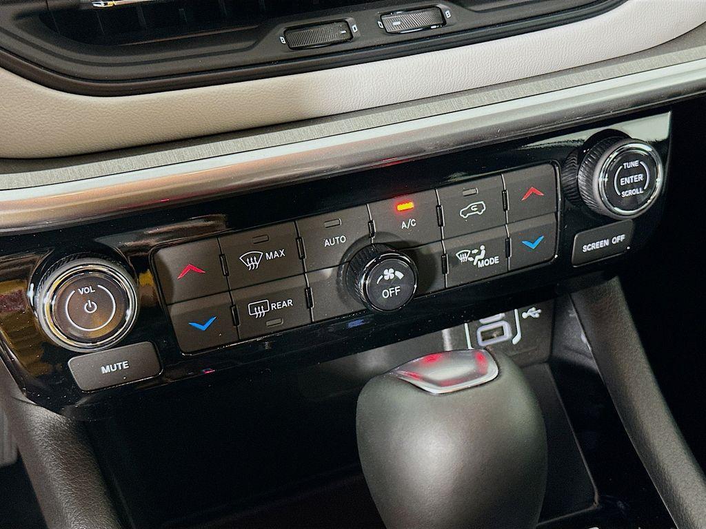 new 2025 Jeep Compass car, priced at $32,485
