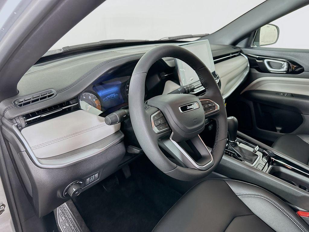new 2025 Jeep Compass car, priced at $32,485