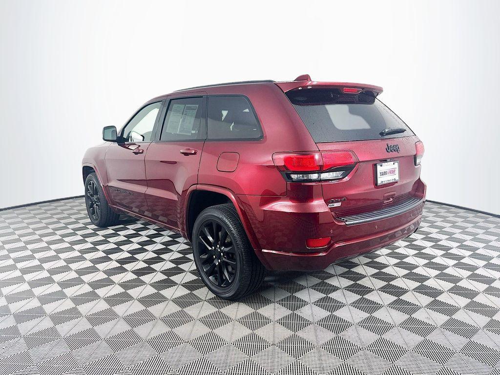 used 2022 Jeep Grand Cherokee WK car, priced at $28,404