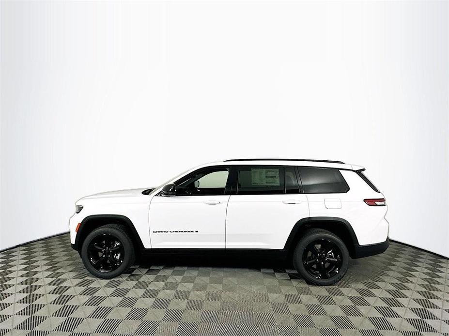 new 2024 Jeep Grand Cherokee L car, priced at $44,327