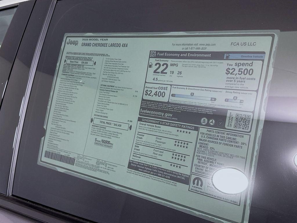 new 2025 Jeep Grand Cherokee car, priced at $40,675