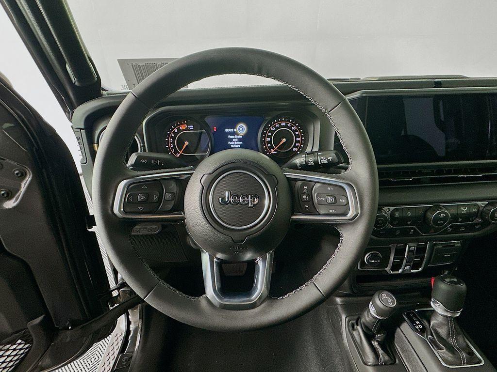 new 2025 Jeep Wrangler car, priced at $54,725