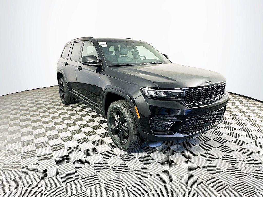 new 2025 Jeep Grand Cherokee car, priced at $42,351