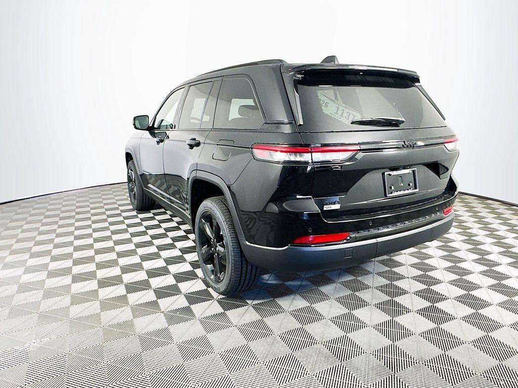 new 2025 Jeep Grand Cherokee car, priced at $42,351