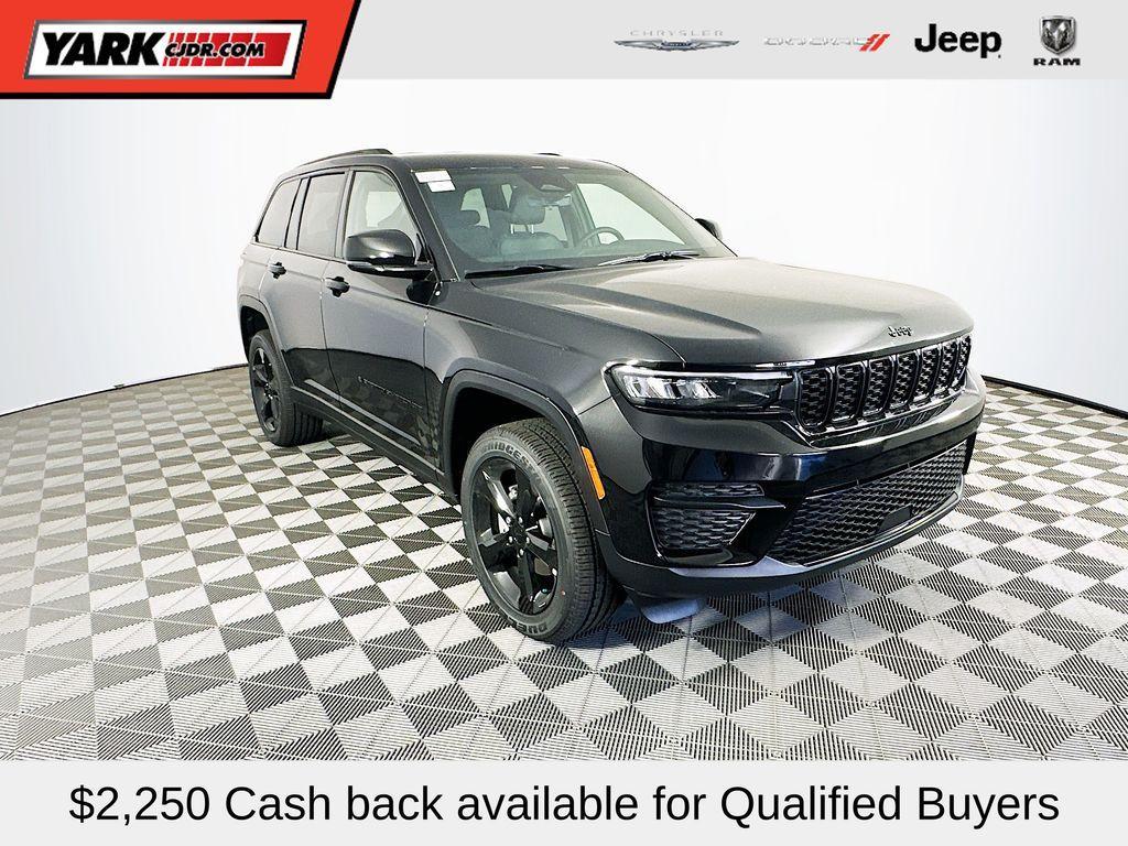 new 2025 Jeep Grand Cherokee car, priced at $42,351