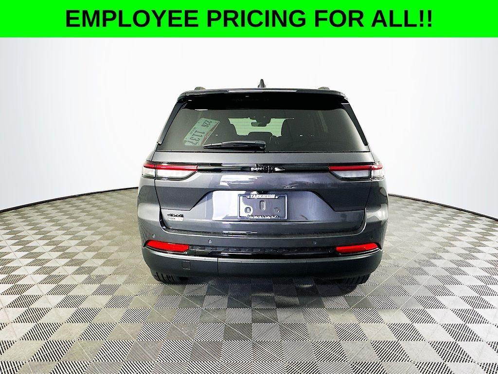 new 2025 Jeep Grand Cherokee car, priced at $44,482
