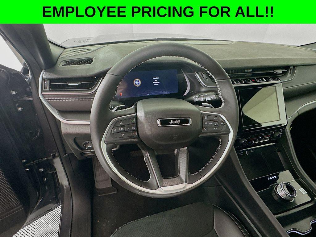 new 2025 Jeep Grand Cherokee car, priced at $44,482