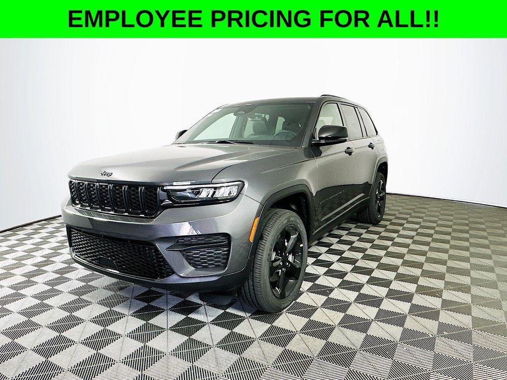 new 2025 Jeep Grand Cherokee car, priced at $44,482