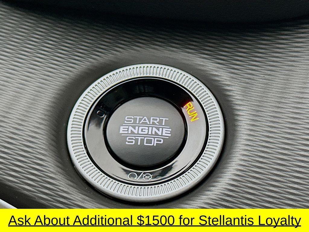 new 2025 Jeep Grand Cherokee L car, priced at $40,074