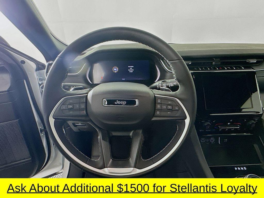 new 2025 Jeep Grand Cherokee L car, priced at $40,074