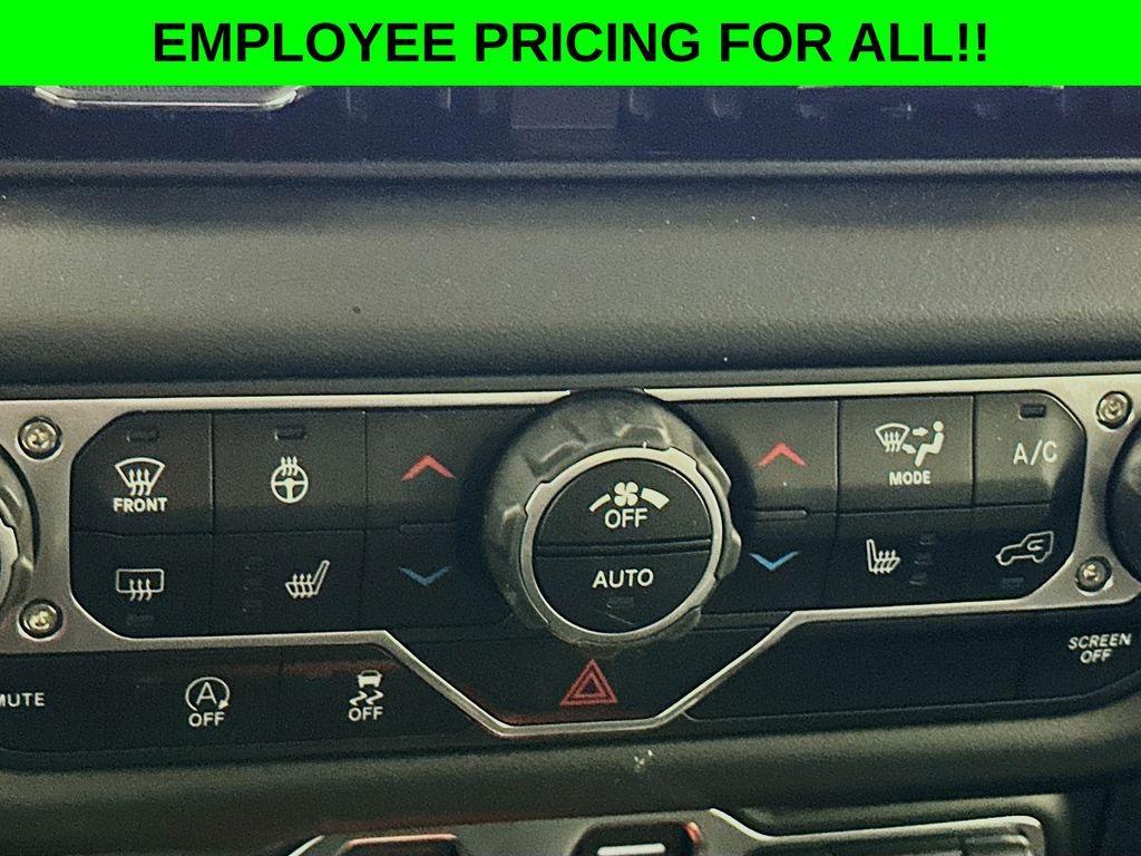 new 2025 Jeep Wrangler car, priced at $62,558