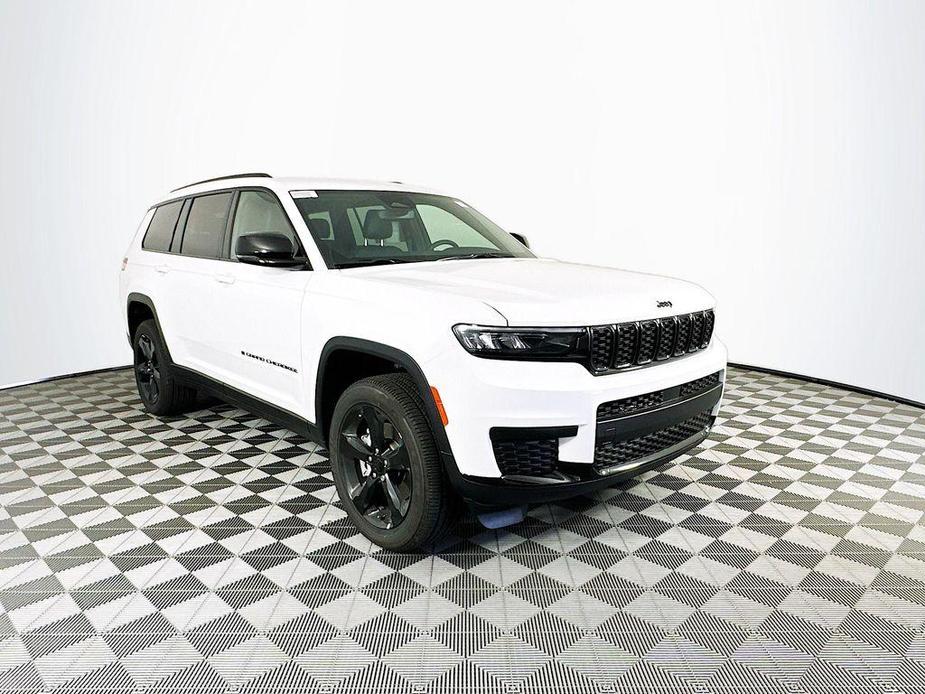 new 2024 Jeep Grand Cherokee L car, priced at $42,077