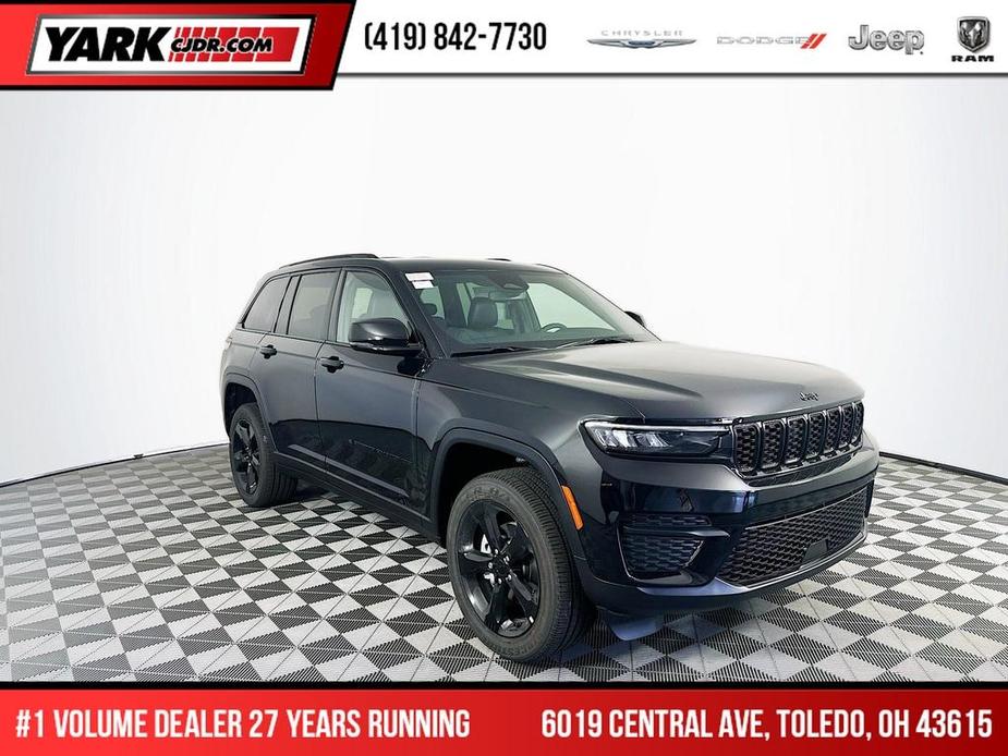 new 2024 Jeep Grand Cherokee car, priced at $39,724