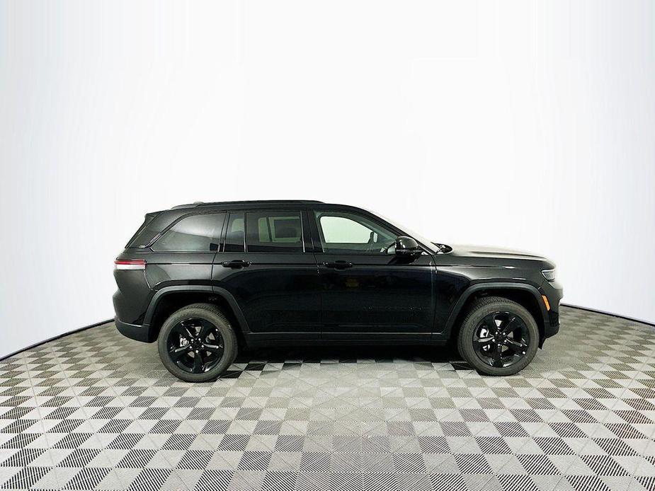 new 2024 Jeep Grand Cherokee car, priced at $39,724