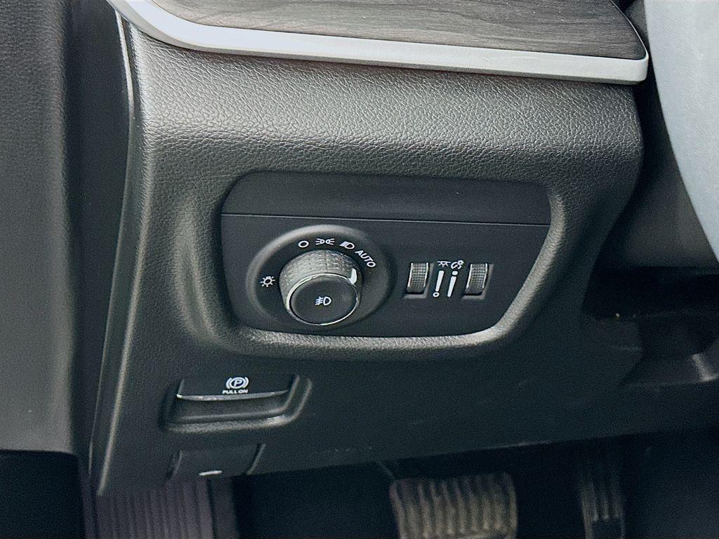 used 2023 Jeep Grand Cherokee L car, priced at $34,799