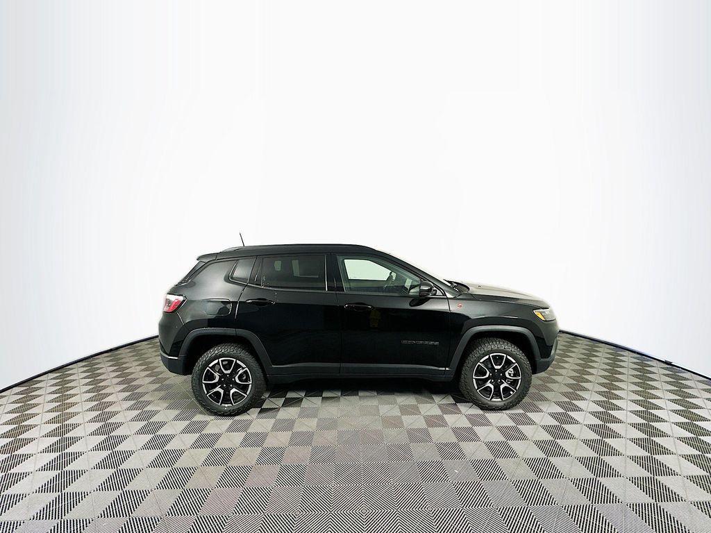 new 2024 Jeep Compass car, priced at $29,436