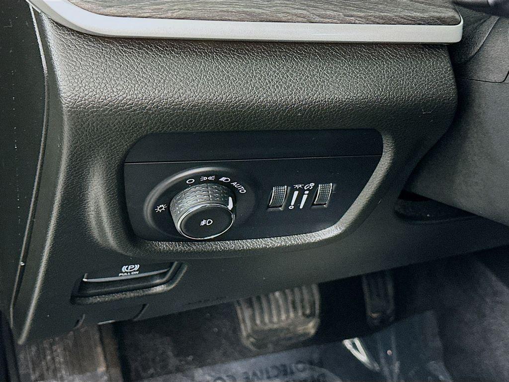 used 2021 Jeep Grand Cherokee L car, priced at $29,908