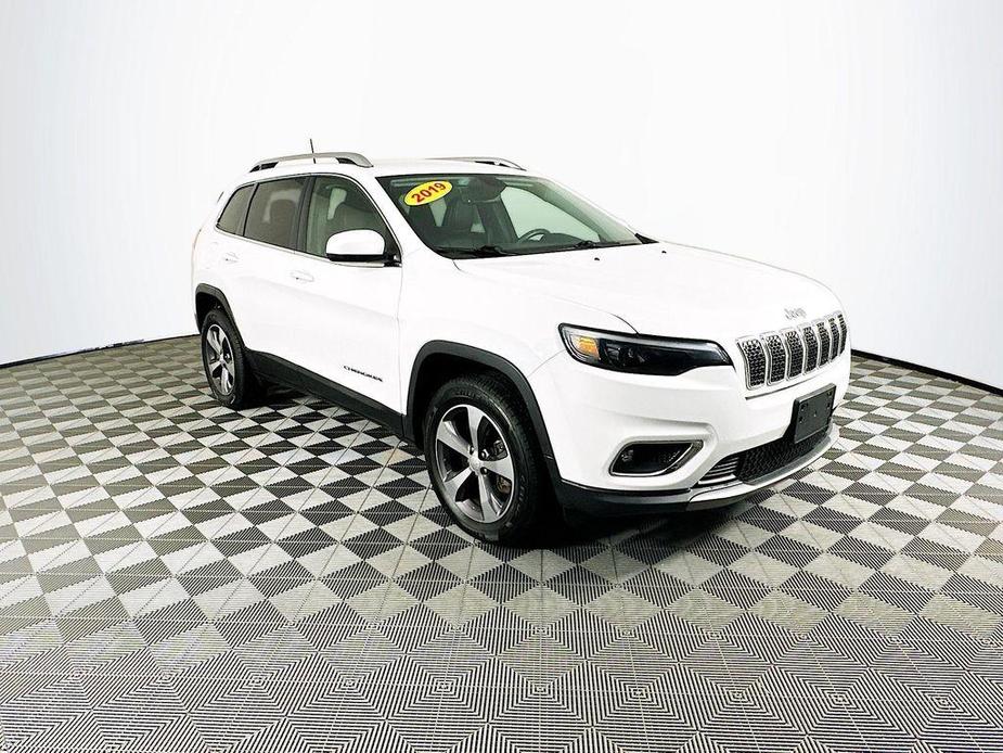 used 2019 Jeep Cherokee car, priced at $20,972