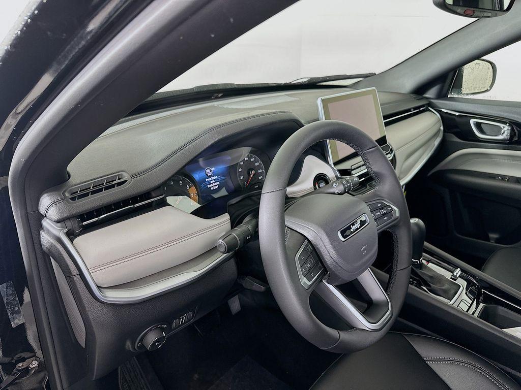 new 2025 Jeep Compass car, priced at $30,105