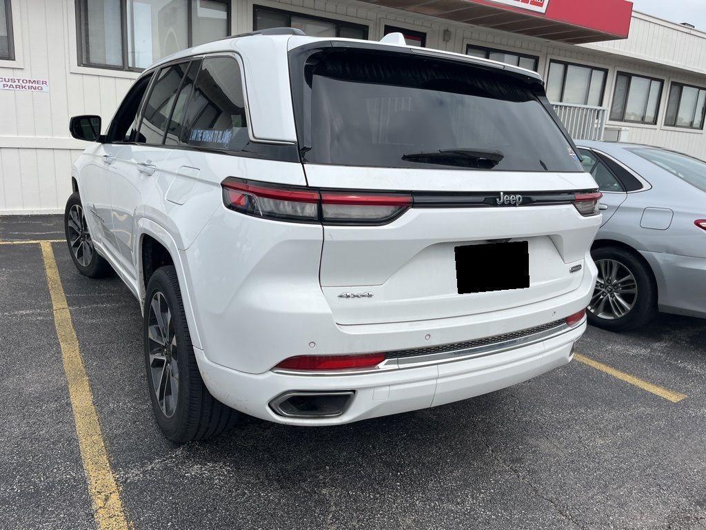 used 2022 Jeep Grand Cherokee car, priced at $38,900