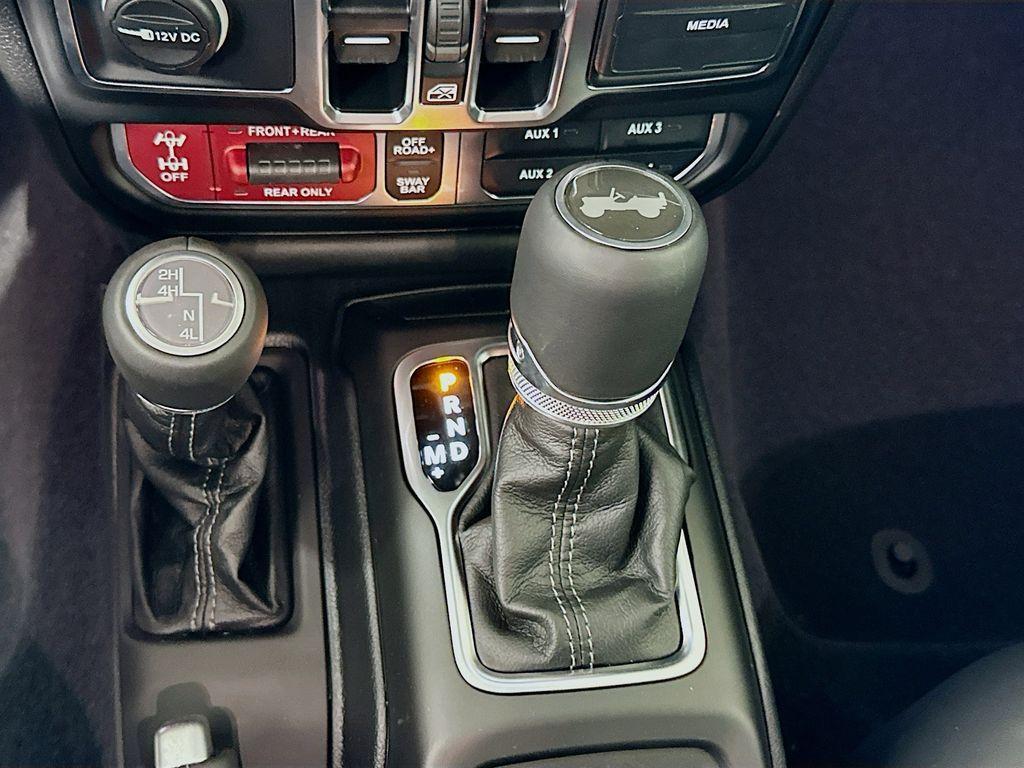 new 2025 Jeep Wrangler car, priced at $60,148