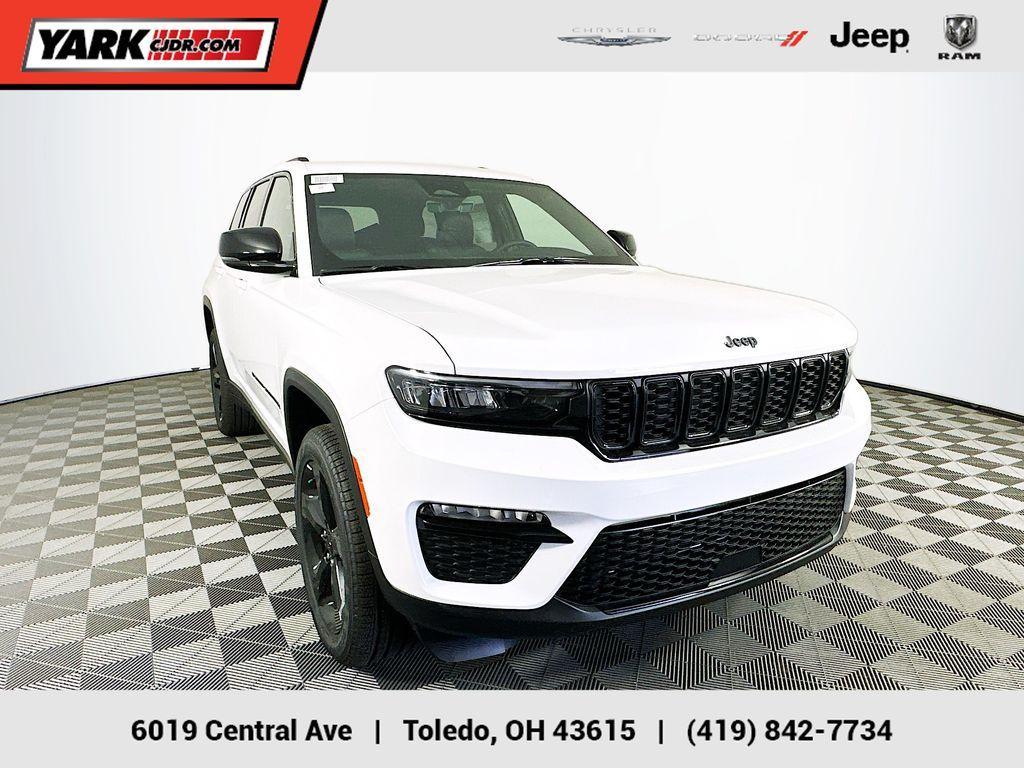 new 2025 Jeep Grand Cherokee car, priced at $43,676