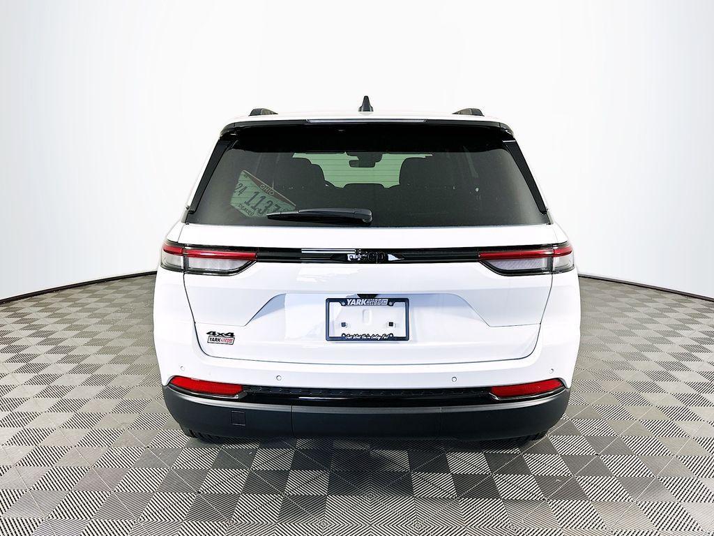 new 2025 Jeep Grand Cherokee car, priced at $43,973