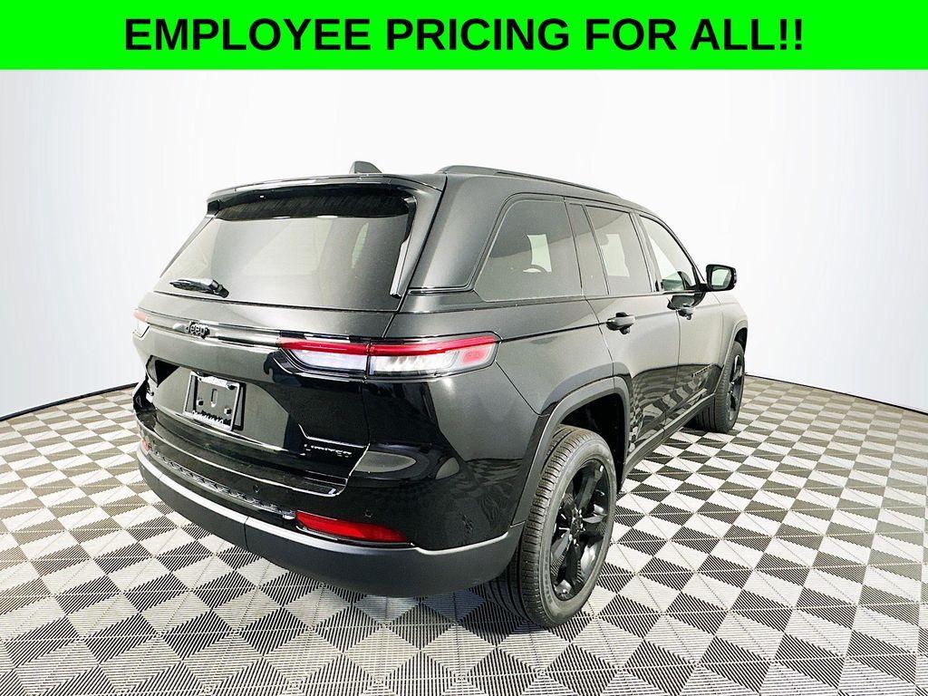 new 2025 Jeep Grand Cherokee car, priced at $45,685