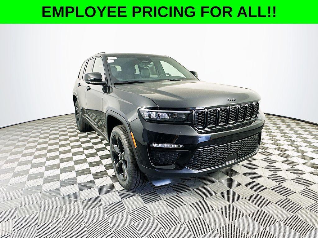 new 2025 Jeep Grand Cherokee car, priced at $45,685