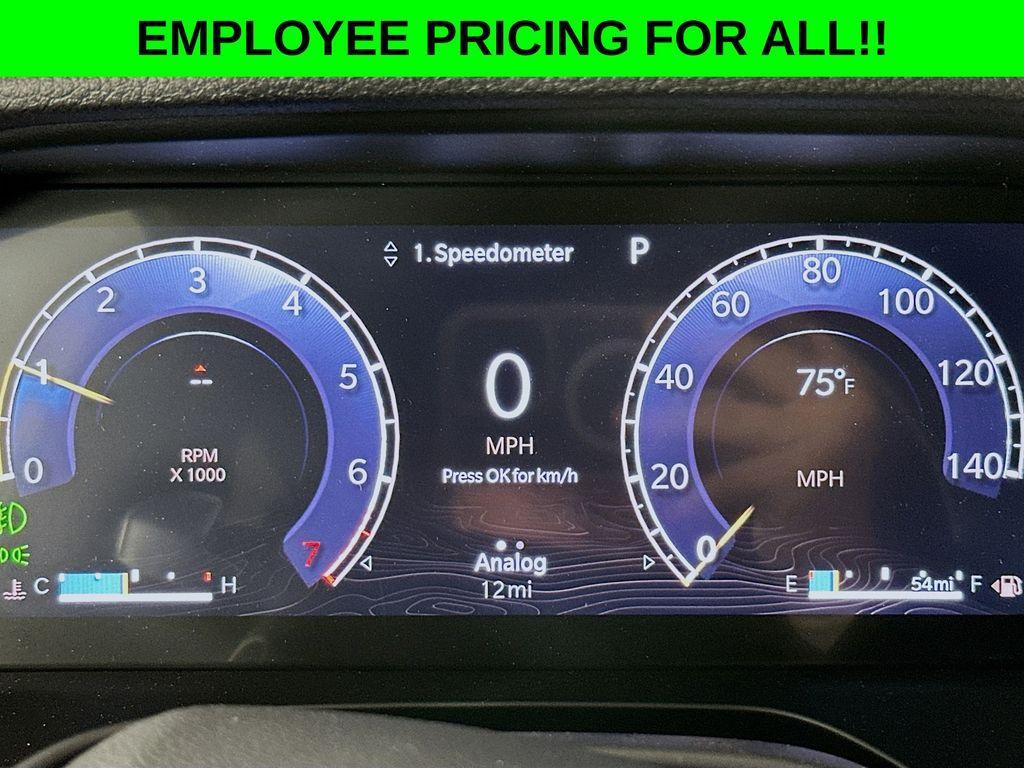 new 2025 Jeep Grand Cherokee car, priced at $45,685