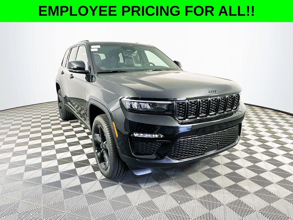 new 2025 Jeep Grand Cherokee car, priced at $45,685