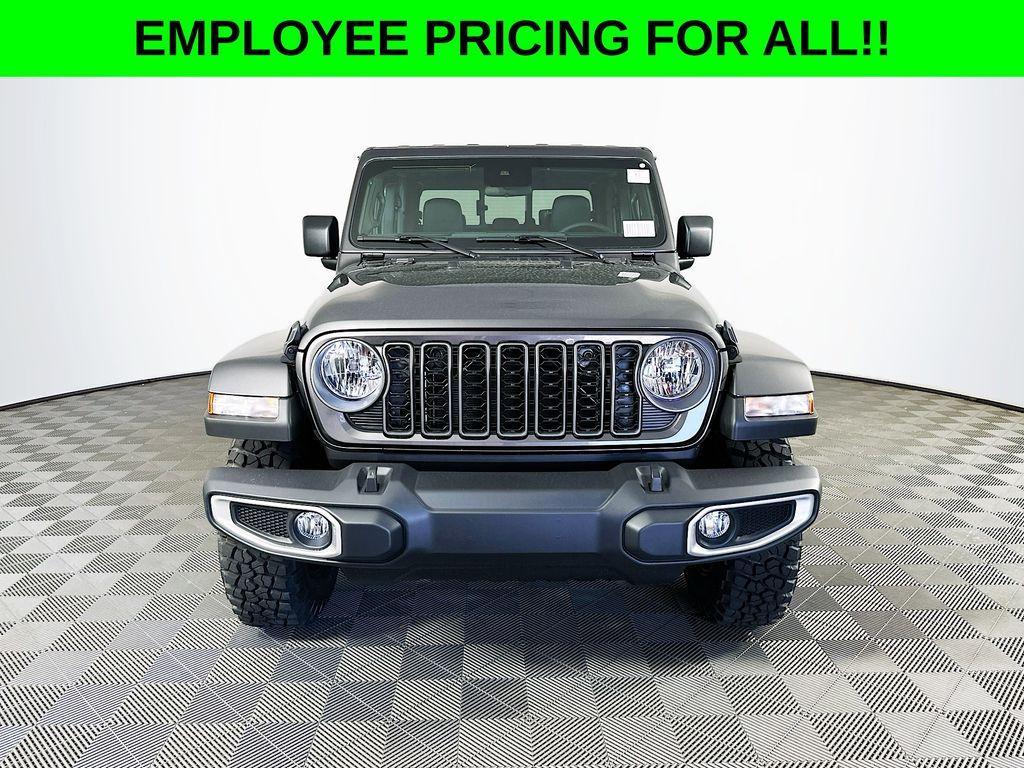 new 2025 Jeep Gladiator car, priced at $45,268
